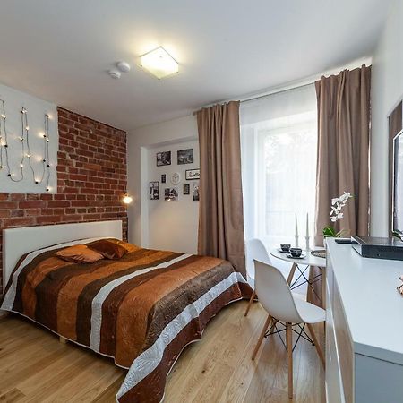 Tiny Cozy Studios Tallinn Buitenkant foto
